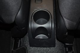 2013款日产骊威劲锐版1.6L