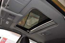2013款日产骊威劲锐版1.6L