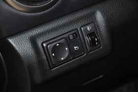 2013款日产骊威劲锐版1.6L