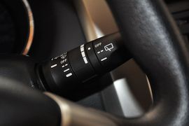 2013款日产骊威劲锐版1.6L