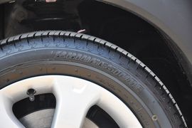2013款日产骊威劲锐版1.6L