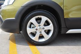 2013款日产骊威劲锐版1.6L