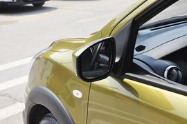 2013款日产骊威劲锐版1.6L