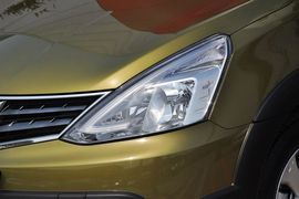 2013款日产骊威劲锐版1.6L