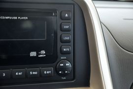 2011款日产帕拉丁2.4L手动四驱标准型