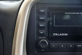 2011款日产帕拉丁2.4L手动四驱标准型