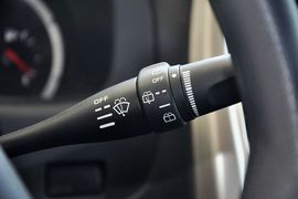 2011款日产帕拉丁2.4L手动四驱标准型