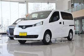 2013款日产NV200