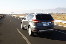 2013款长安福特翼虎外出试驾