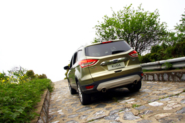 2013款长安福特翼虎外出试驾