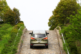 2013款长安福特翼虎外出试驾