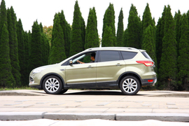 2013款长安福特翼虎外出试驾