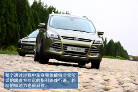 2013款长安福特翼虎外出试驾