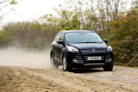 2013款长安福特翼虎外出试驾