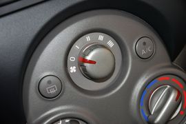 2011款日产阳光1.5XE