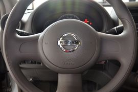 2011款日产阳光1.5XE