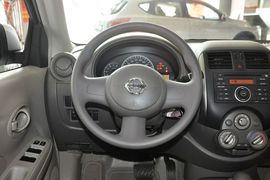 2011款日产阳光1.5XE