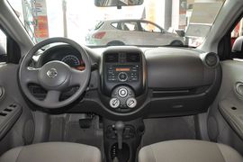 2011款日产阳光1.5XE