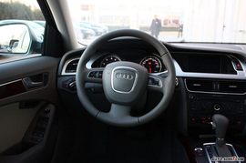 2009款奥迪A4L
