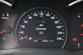2013款起亚索兰托2.4GDI