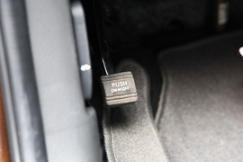 2013款起亚索兰托2.4GDI