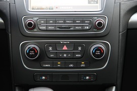 2013款起亚索兰托2.4GDI
