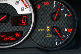 2013款丰田86自动豪华版试驾实拍