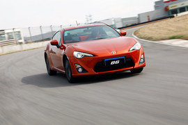 2013款丰田86自动豪华版试驾实拍