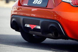 2013款丰田86自动豪华版试驾实拍