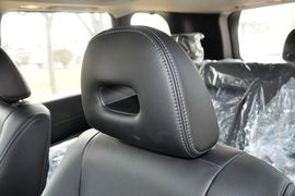 2012款日产奇骏2.5XL手动四驱豪华版