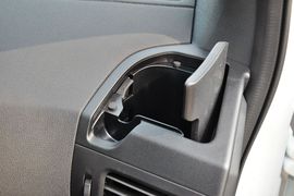 2012款日产奇骏2.5XL手动四驱豪华版