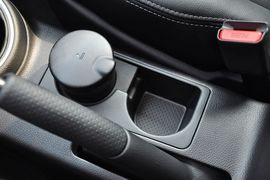 2012款日产奇骏2.5XL手动四驱豪华版