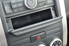 2012款日产奇骏2.5XL手动四驱豪华版