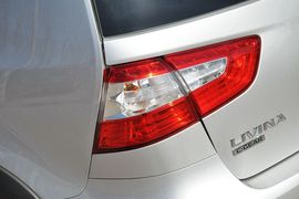 2013款日产骊威劲锐版1.6XL