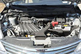 2013款日产骊威1.6XL