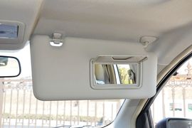 2013款日产骊威1.6XL