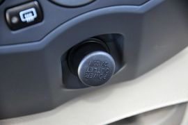 2013款日产骊威1.6XL