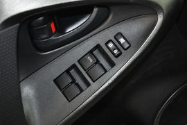 2013款丰田RAV4