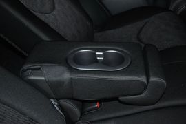 2013款丰田RAV4
