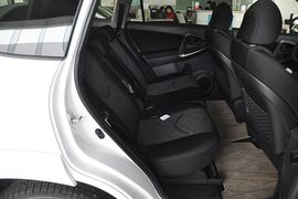 2013款丰田RAV4