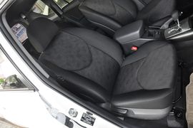 2013款丰田RAV4