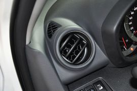 2013款丰田RAV4