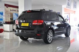 2013款菲亚特菲跃3.6L