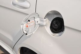 2013款北京汽车E150三厢版自动型