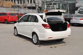 2013款北京汽车E150三厢版自动型