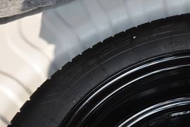 2013款北京汽车E150三厢版自动型