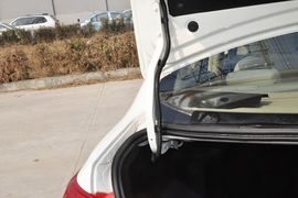 2013款北京汽车E150三厢版自动型