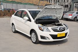 2013款北京汽车E150三厢版自动型