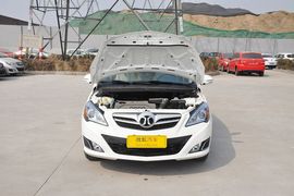 2013款北京汽车E150三厢版自动型