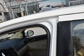 2013款北京汽车E150三厢版自动型